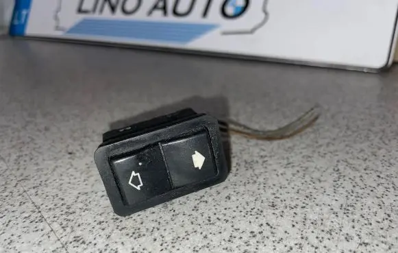BMW 5 E39 Electric window control switch 8368974