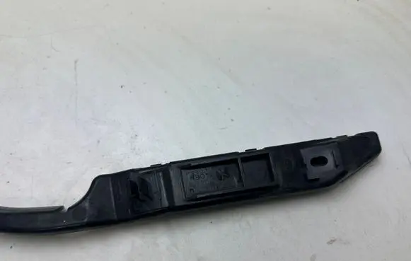 Ford Mustang V Wiper trim H907F