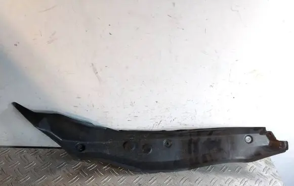 Mercedes-Benz C W205 Fender end trim A2058890125