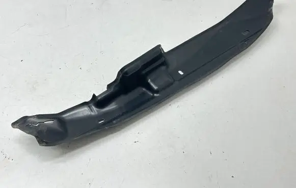 Fender end trim