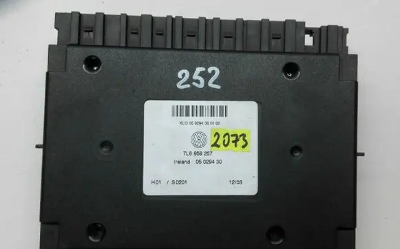 Volkswagen Touareg I Comfort/convenience module 7L6959257