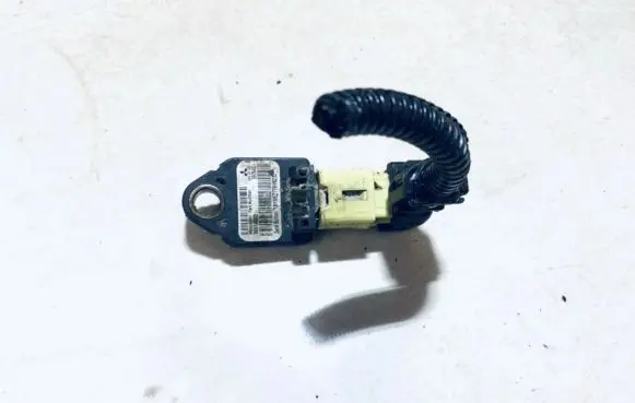 Mitsubishi Outlander Airbag deployment crash/impact sensor 8651a002 39754c