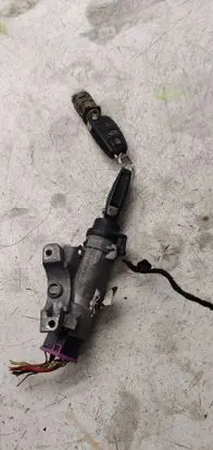 Audi A4 S4 B7 8E 8H Ignition lock 4B0905851N