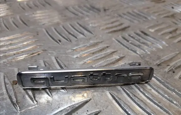 Audi A3 S3 8V Manufacturer badge logo/emblem 8V0853191