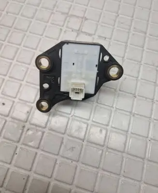 Toyota Avensis T270 Hand parking brake switch 