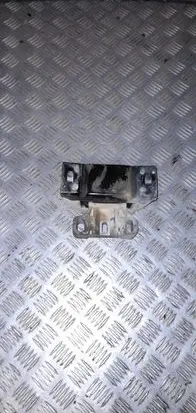 Seat Toledo II (1M) Engine mount bracket 15910620