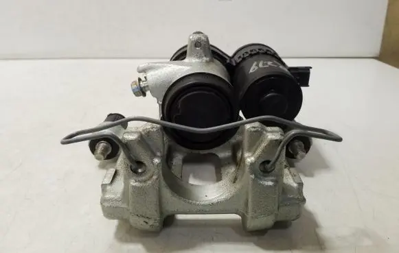 Subaru Impreza VI Rear brake caliper 26620FN000