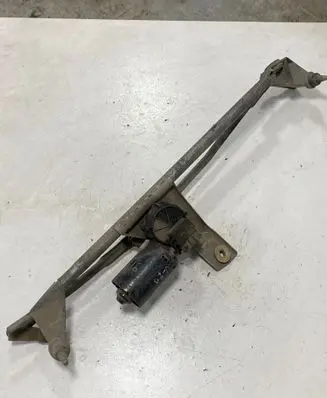 Volvo S70 V70 V70 XC Front wiper linkage and motor 0390241133 9169371