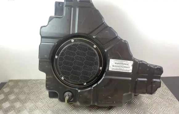 Jeep Grand Cherokee Subwoofer speaker 05064610AC