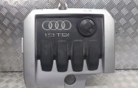 Audi A3 S3 8P Engine cover (trim)