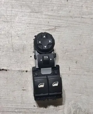 Opel Corsa F Quarter vent window switch 39089070