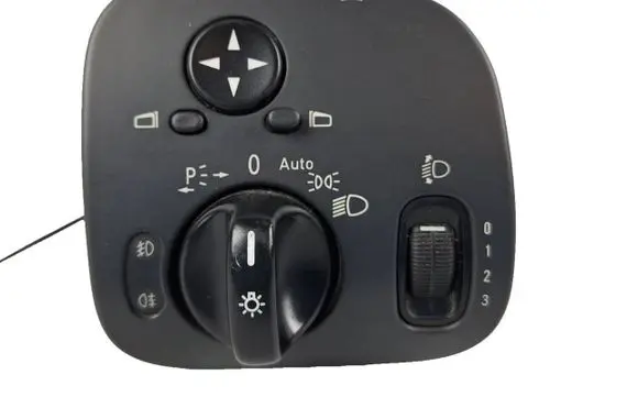 Mercedes-Benz C W203 Light switch A2035450604