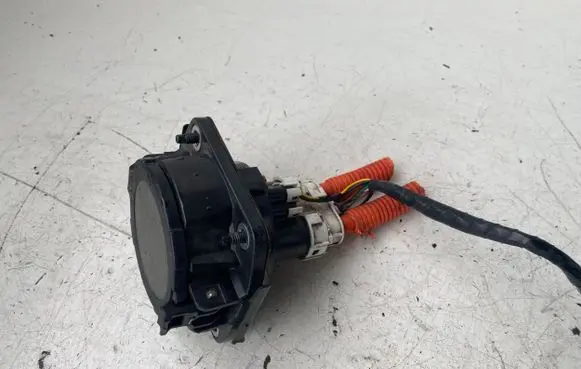 Nissan Leaf II (ZE1) Electric car charge socket 73LD1C01