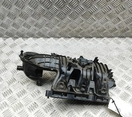 Volkswagen T-Roc Intake manifold 05C129711F 04E906051H