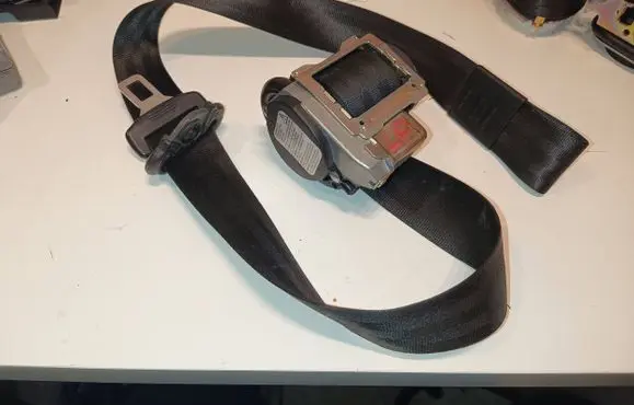 Audi A3 S3 8P Front seatbelt 8P3857705 602134200 004R000