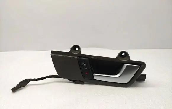 Audi A4 S4 B7 8E 8H Front door interior handle 8E2837020