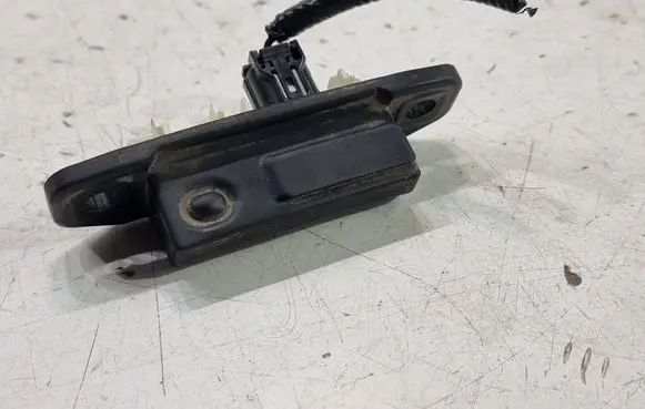 Toyota C-HR I Tailgate opening switch 