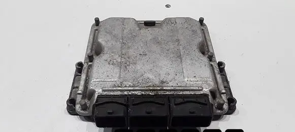 Renault Laguna II Engine control unit/module 556