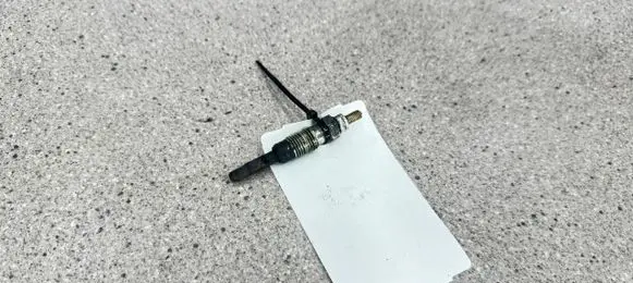 BMW 3 E30 Glow plug 9061354