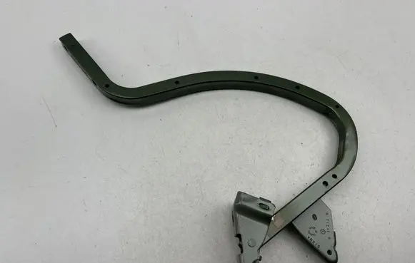 Dodge Charger Tailgate/trunk/boot hinge R712AF
