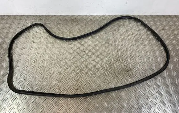 Jeep Grand Cherokee WL Rubber seal rear door 