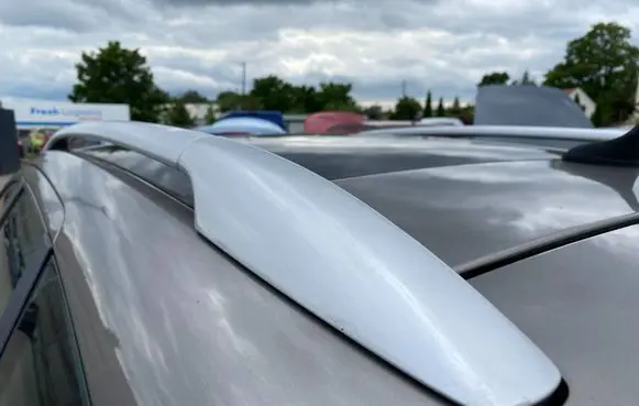 Peugeot 407 Roof bar rail