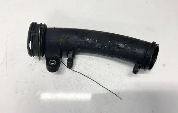 Intercooler hose/pipe