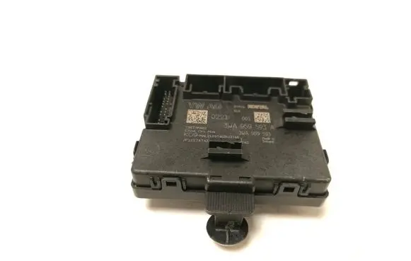 Volkswagen Golf VIII Door control unit/module 3WA959593A