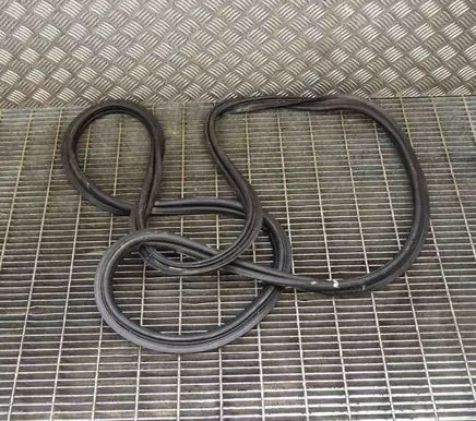 Mercedes-Benz GLS X166 Rubber seal rear door A1667400278