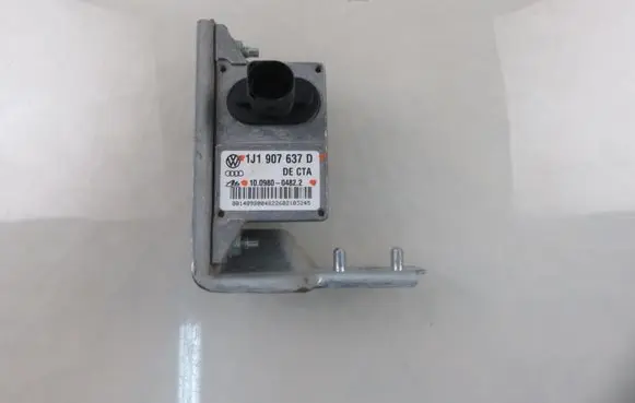 Volkswagen Golf IV ESP acceleration yaw rate sensor 10098004822 1J1907637D