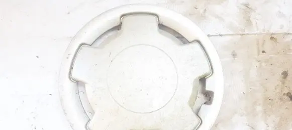 Renault Safrane R14 wheel hub/cap/trim 7700805913