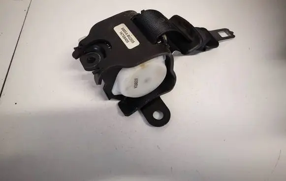 Nissan Almera Tino Middle seatbelt (rear) 88854bu205 88854-bu205