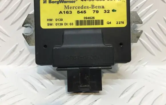 Mercedes-Benz ML W163 Transfer box differential control unit A1635457932