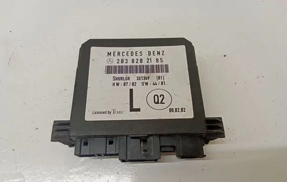 Mercedes-Benz C W203 Door control unit/module 2038202185