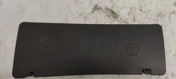 Audi A6 S6 C5 4B Battery box tray cover/lid 4B1819422