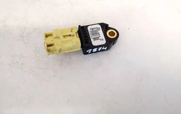 Toyota Yaris Airbag deployment crash/impact sensor 898310h010 89831-0h010