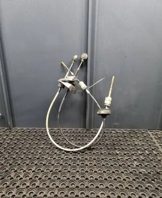 Opel Vectra C Gear shift cable linkage 55350268