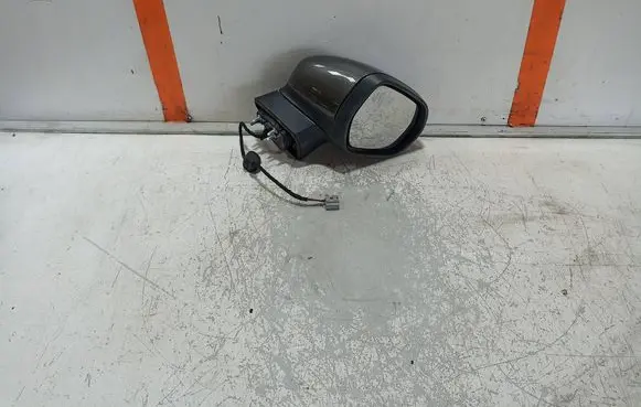 Ford Fiesta Front door electric wing mirror
