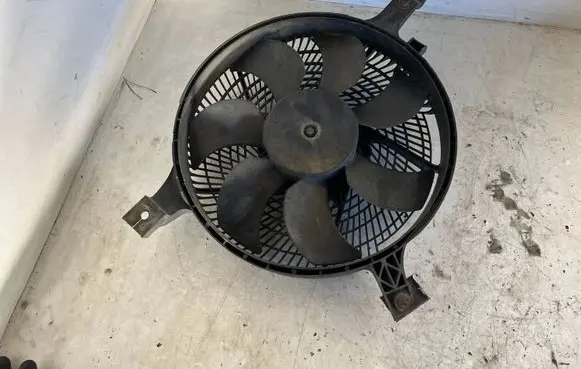 Nissan Navara D22 Electric radiator cooling fan