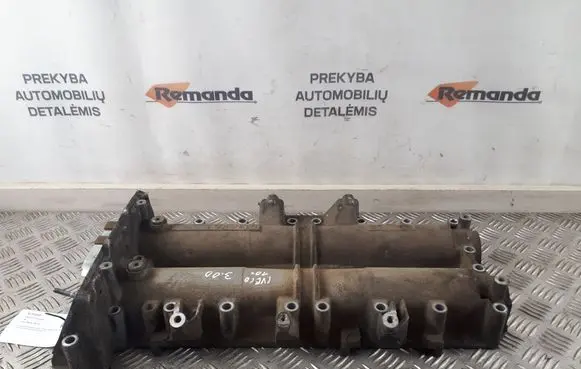 Rocker cam cover
