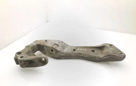 BMW 7 F01 F02 F03 F04 Gearbox mounting bracket 6777615
