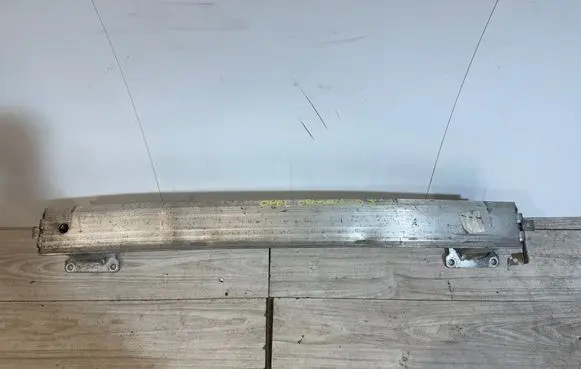 Opel Crossland X Front bumper support beam 