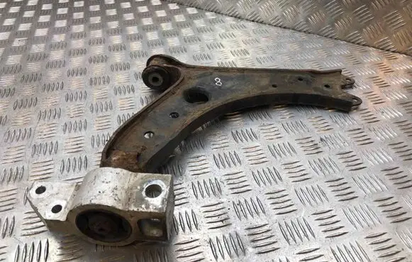 Volkswagen Caddy Front lower control arm/wishbone