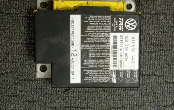 Volkswagen PASSAT B6 Airbag control unit/module 3C0909605M 391125 11H031S2522