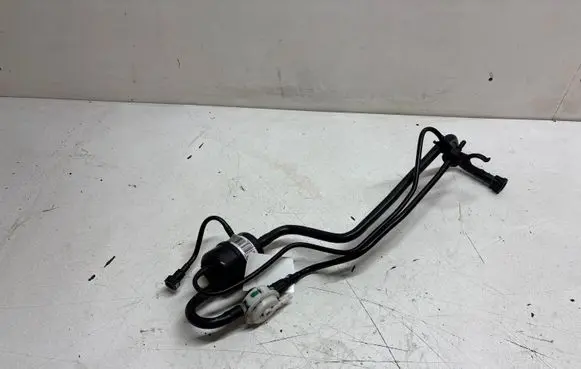 Mercedes-Benz ML W166 AdBlue supply pipe A1664700324