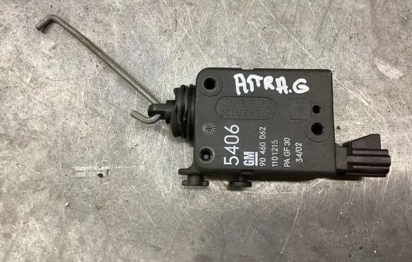 Opel Astra G Central locking motor 90460062 1101215 5406