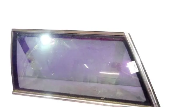 Volkswagen PASSAT B5.5 Rear side window