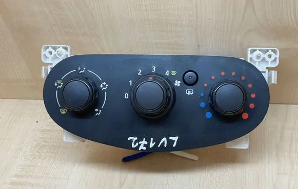 Dacia Logan II Interior fan control switch XE1074172 N106277R 30080046