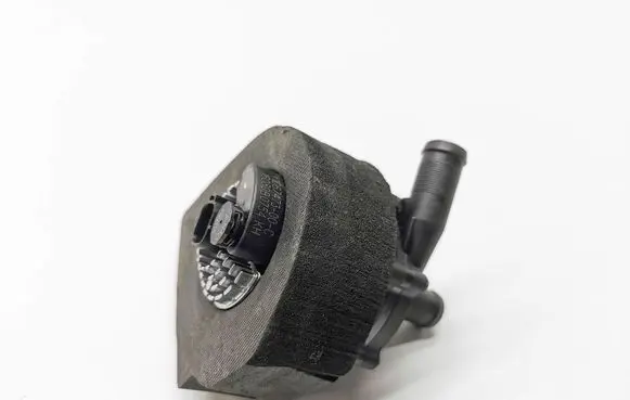 Tesla Model S Electric auxiliary coolant/water pump 1067473-00-C