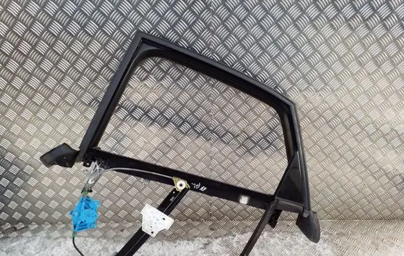 Rear window lifting mechanism without motor